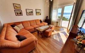 Relaxing Seaview Apartment Barac On Separated Floor